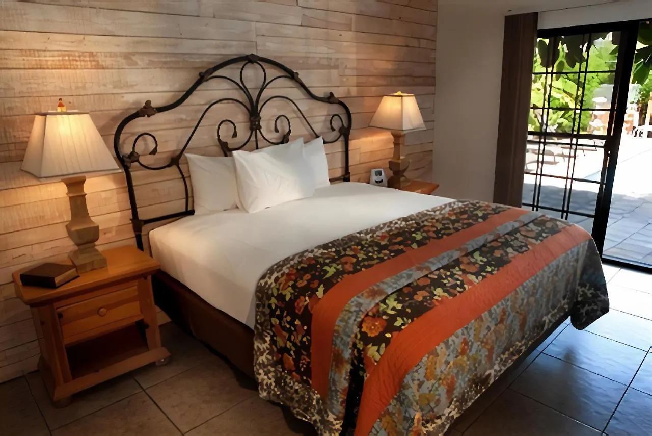 Hotel California Palm Springs