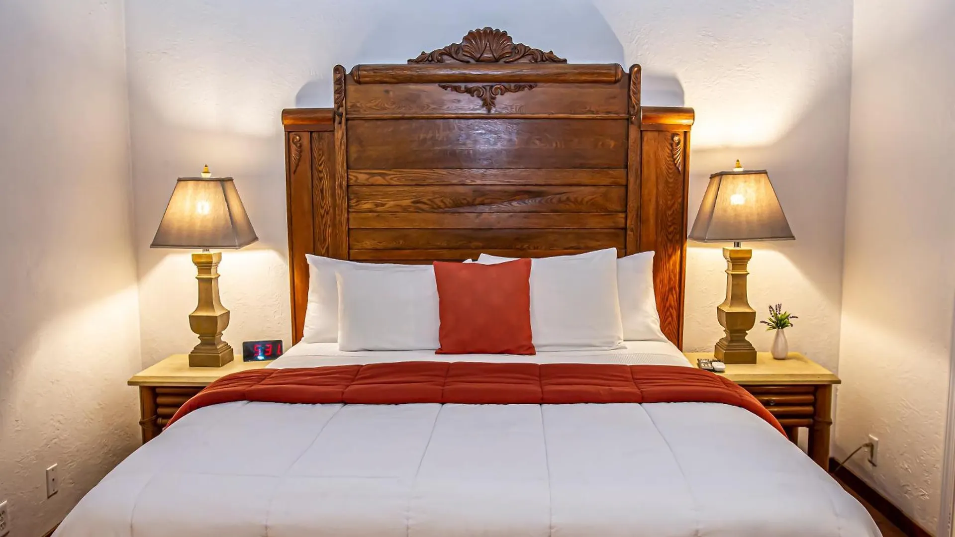 Hotel California Palm Springs