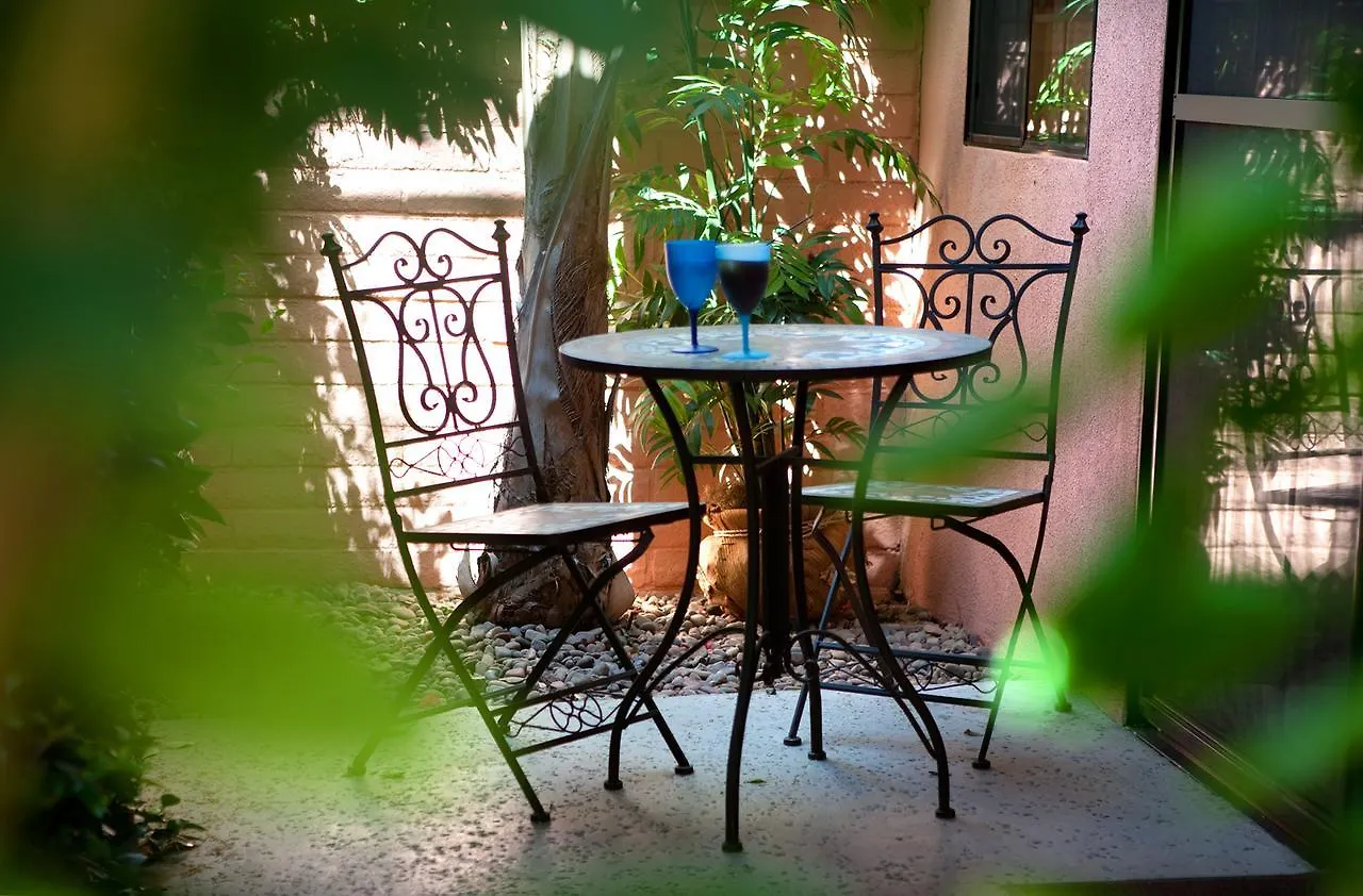 Hotel California Palm Springs