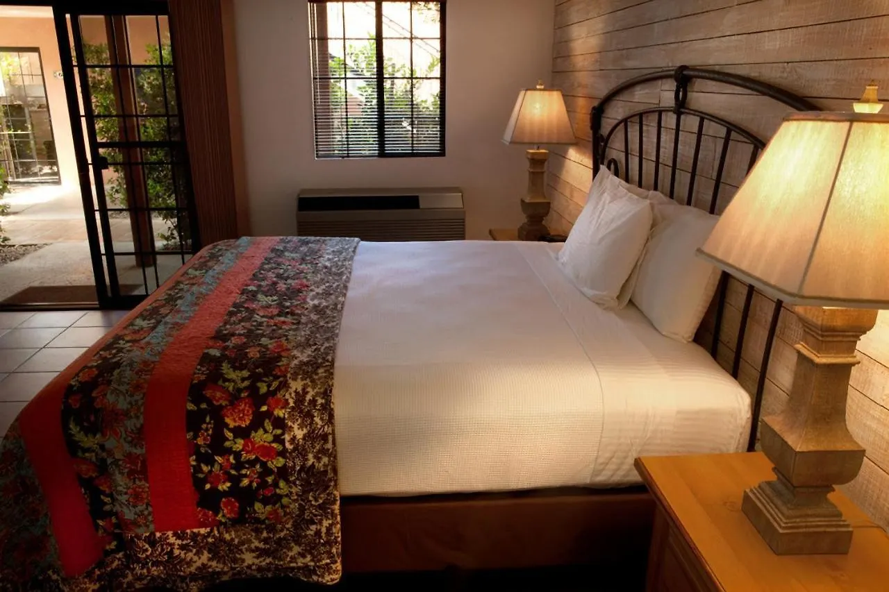 Hotel California Palm Springs